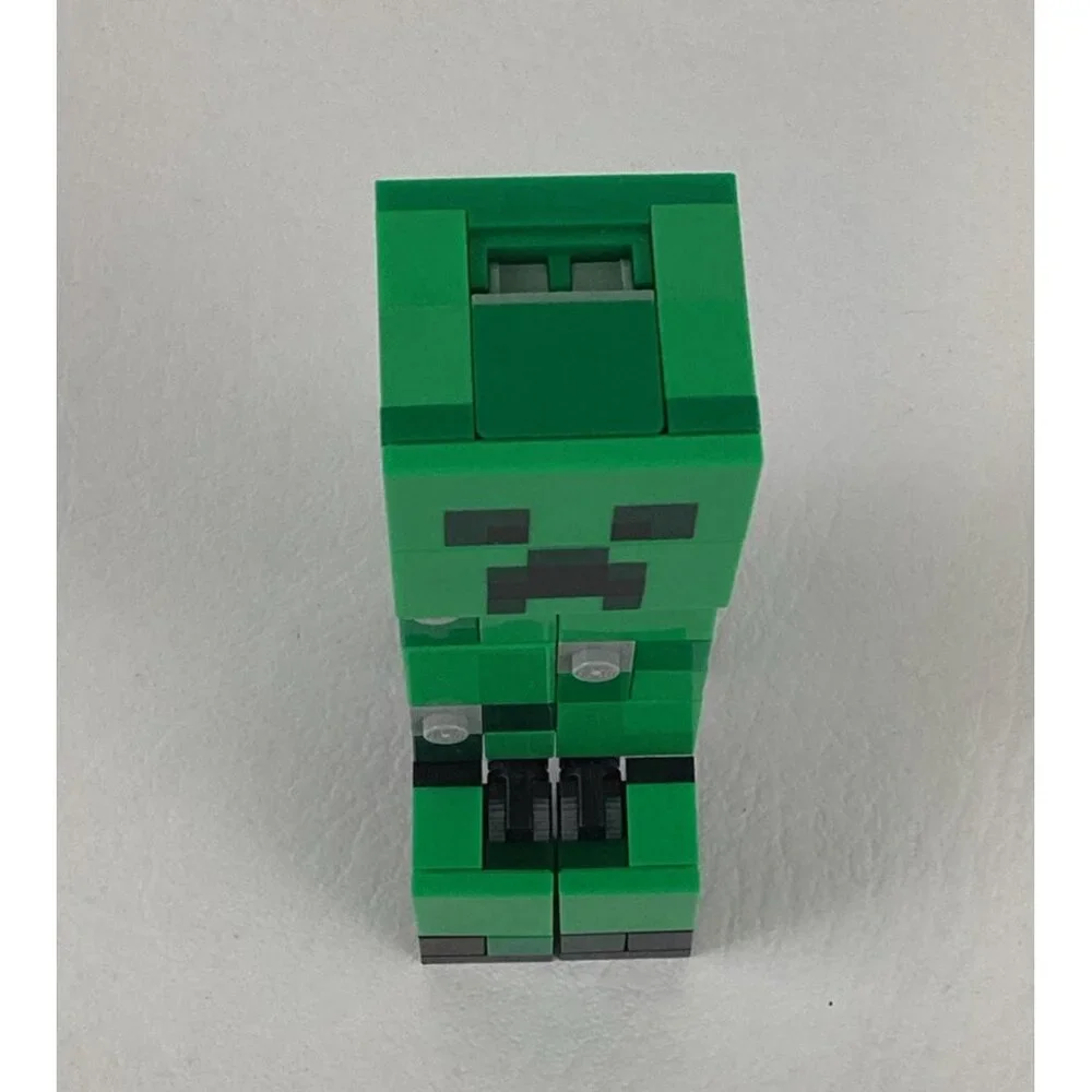Lego Minecraft The Creeper Figure 4
